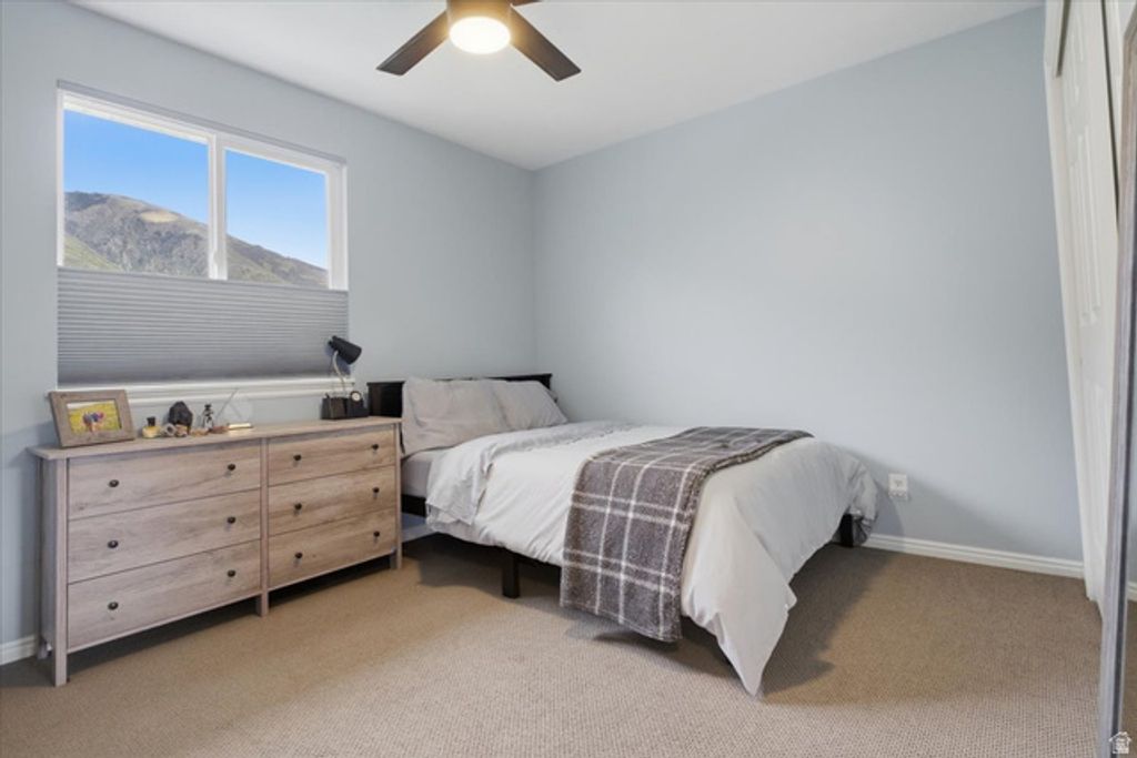 Image 22 of property listing at 11689 S OAK MANOR DR, Sandy, UT 84092