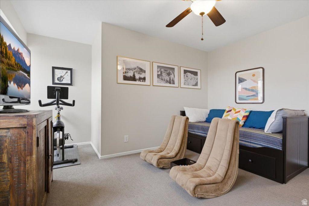 Image 24 of property listing at 11689 S OAK MANOR DR, Sandy, UT 84092