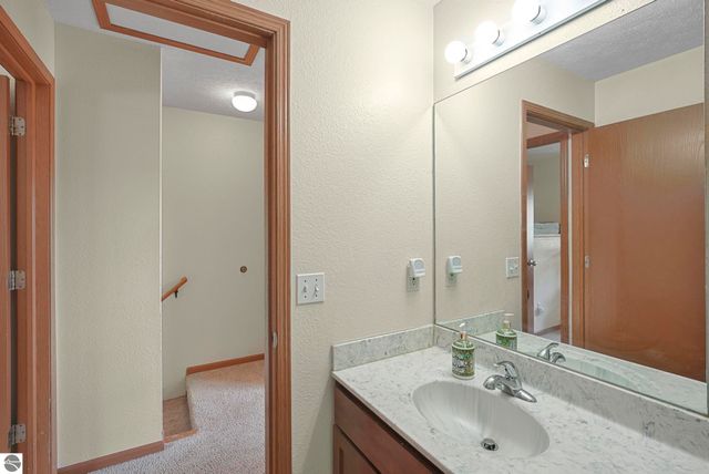 3808 Vale Drive, Traverse City, MI 49686