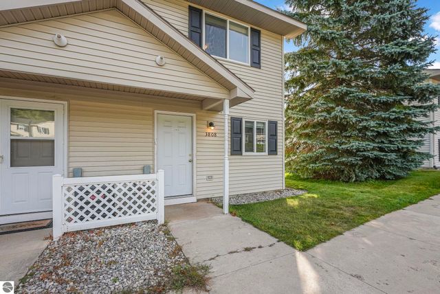 3808 Vale Drive, Traverse City, MI 49686