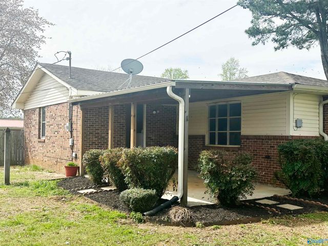 18516 Elles Drive, Athens, AL 35611