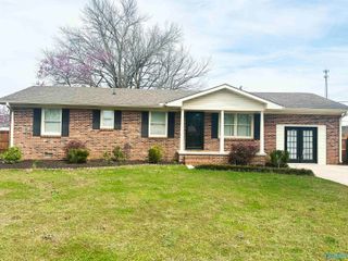 18516 Elles Drive, Athens, AL 35611