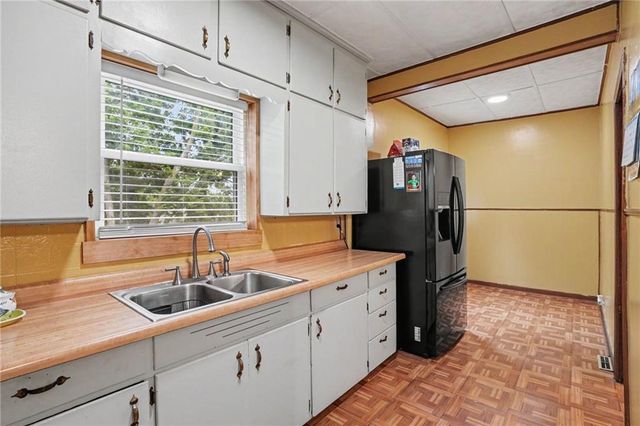 339 Spruce Avenue, Kansas City, MO 64124