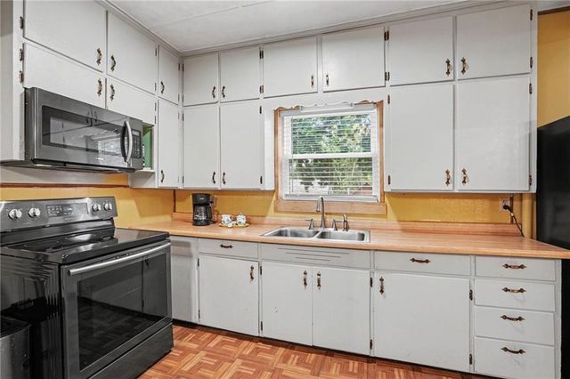 339 Spruce Avenue, Kansas City, MO 64124