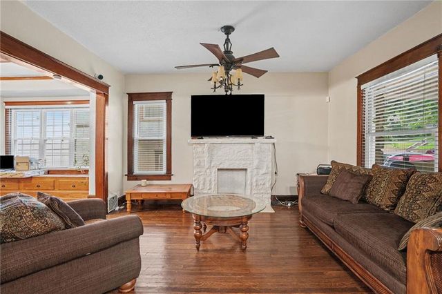 339 Spruce Avenue, Kansas City, MO 64124