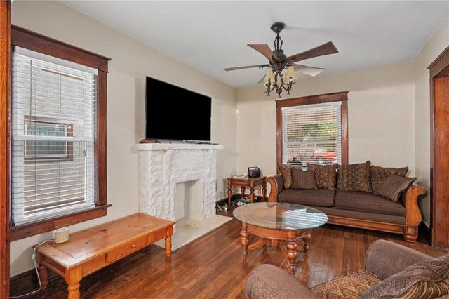 339 Spruce Avenue, Kansas City, MO 64124