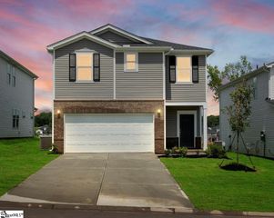 117 Gardner Avenue, Gray Court, SC 29645