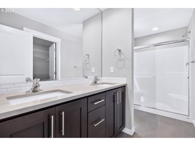 222 W 17TH St, Lafayette, OR 97127
