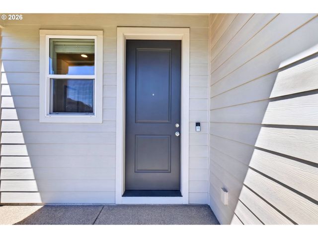 222 W 17TH St, Lafayette, OR 97127