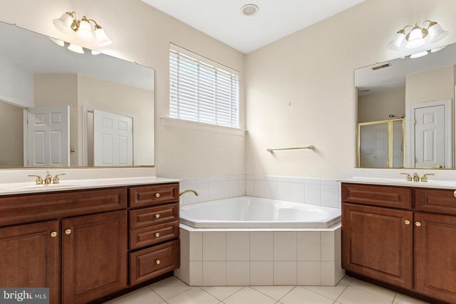 3141 HEARTLEAF LN, Waldorf, MD 20603