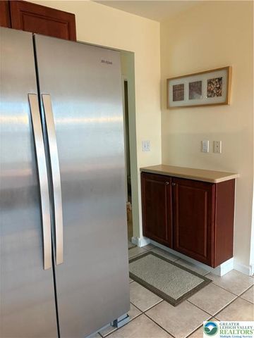 5619 Stonecroft Lane, Lower Macungie Twp, PA 18106