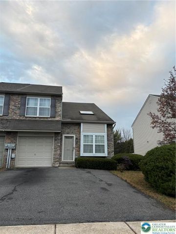 5619 Stonecroft Lane, Lower Macungie Twp, PA 18106