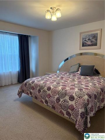 5619 Stonecroft Lane, Lower Macungie Twp, PA 18106