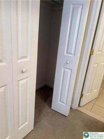 5619 Stonecroft Lane, Lower Macungie Twp, PA 18106