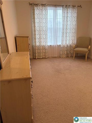 5619 Stonecroft Lane, Lower Macungie Twp, PA 18106