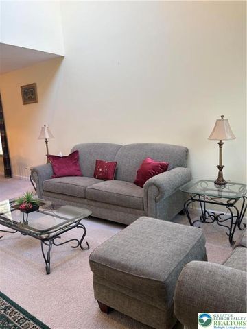 5619 Stonecroft Lane, Lower Macungie Twp, PA 18106