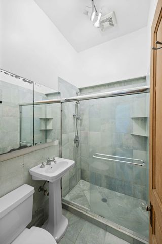 2024 W Superior Street, Chicago, IL 60612