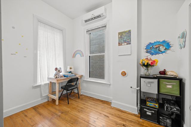 2024 W Superior Street, Chicago, IL 60612