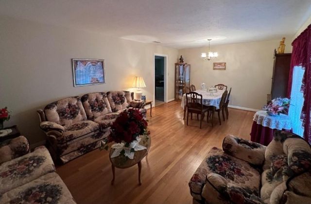 566 Schmidt Road, Sealy, TX 77474