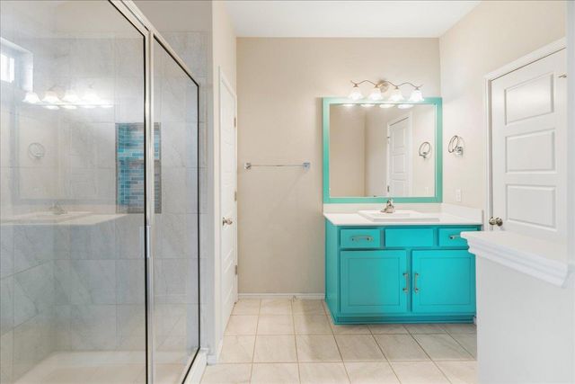 5600 Bonneville BND, Austin, TX 78744