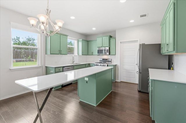 5600 Bonneville BND, Austin, TX 78744