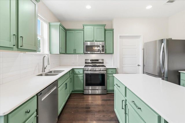 5600 Bonneville BND, Austin, TX 78744