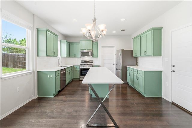 5600 Bonneville BND, Austin, TX 78744