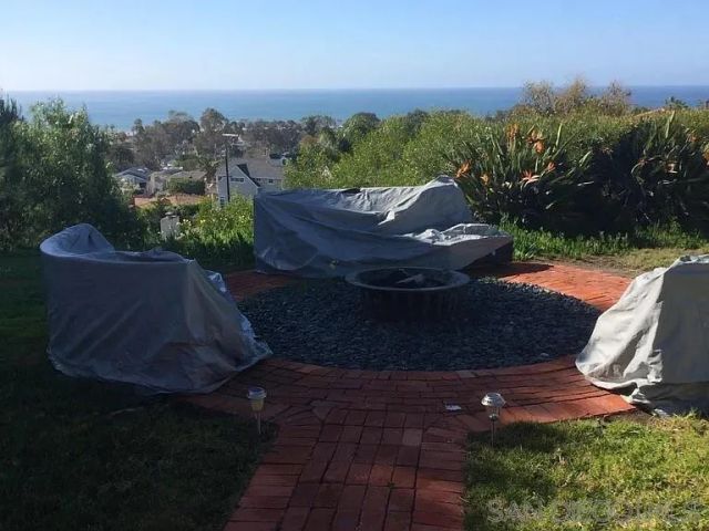 5432 Candlelight Drive, La Jolla, CA 92037