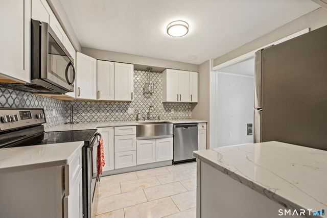 67 Woodside Circle 67, Torrington, CT 06790