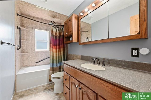 803 Terrace Avenue, Bellevue, NE 68005