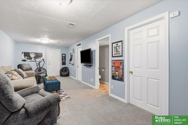 803 Terrace Avenue, Bellevue, NE 68005
