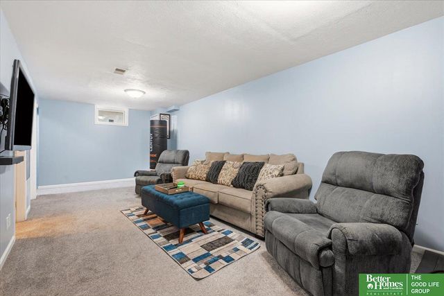 803 Terrace Avenue, Bellevue, NE 68005