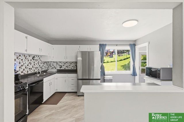 803 Terrace Avenue, Bellevue, NE 68005