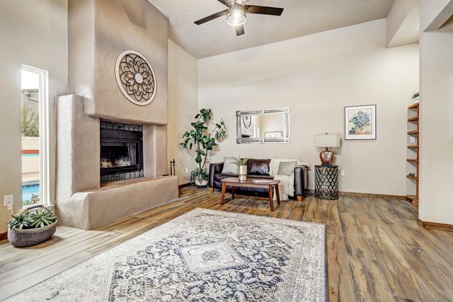 9211 Cascajo Drive NE, Albuquerque, NM 87111