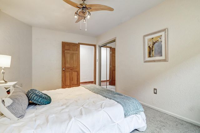 9211 Cascajo Drive NE, Albuquerque, NM 87111