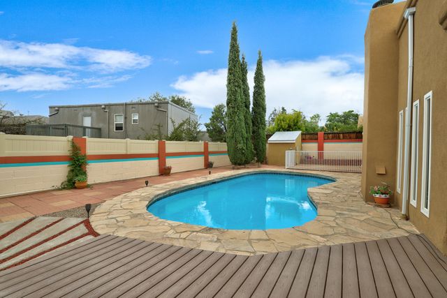 9211 Cascajo Drive NE, Albuquerque, NM 87111