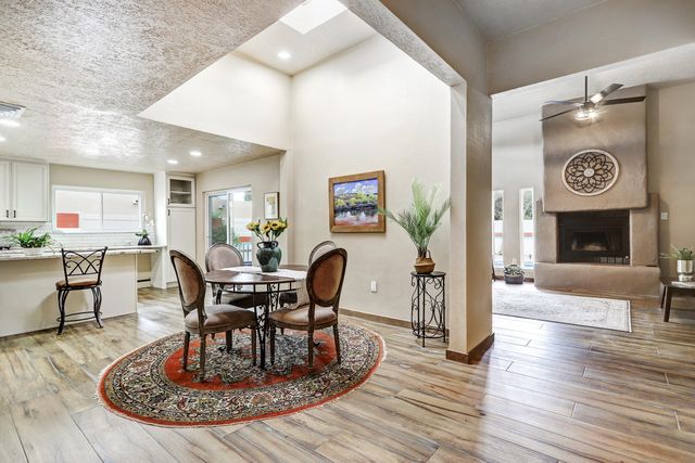 9211 Cascajo Drive NE, Albuquerque, NM 87111