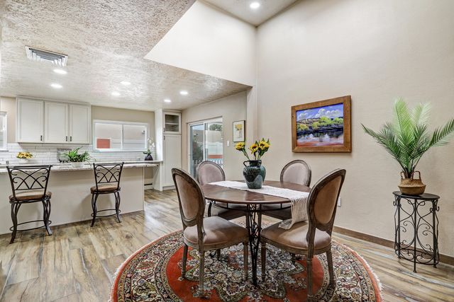 9211 Cascajo Drive NE, Albuquerque, NM 87111