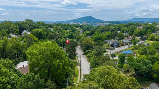804 Tremont Street, Chattanooga, TN 37405