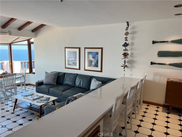 38 Camino De Flores, Avalon, CA 90704