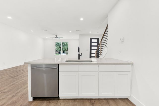 9471 Timberleaf Drive, Dallas, TX 75243