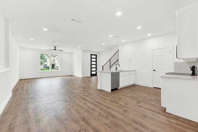 9471 Timberleaf Drive, Dallas, TX 75243