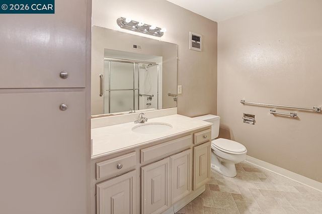 1400 Canyonwood Ct 6, Walnut Creek, CA 94595