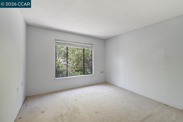 1400 Canyonwood Ct 6, Walnut Creek, CA 94595