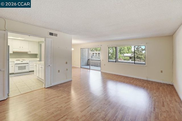 1400 Canyonwood Ct 6, Walnut Creek, CA 94595