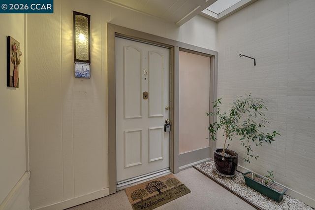1400 Canyonwood Ct 6, Walnut Creek, CA 94595