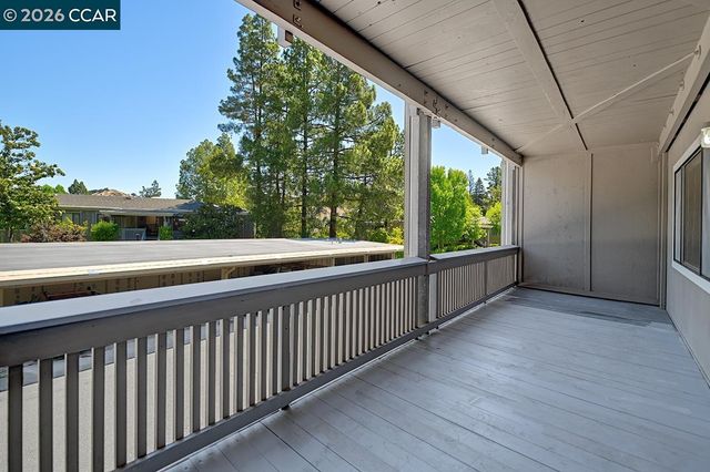 1400 Canyonwood Ct 6, Walnut Creek, CA 94595