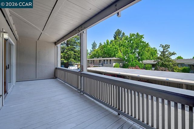 1400 Canyonwood Ct 6, Walnut Creek, CA 94595