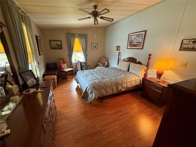 1532 W SCHWARTZ BOULEVARD, Lady Lake, FL 32159