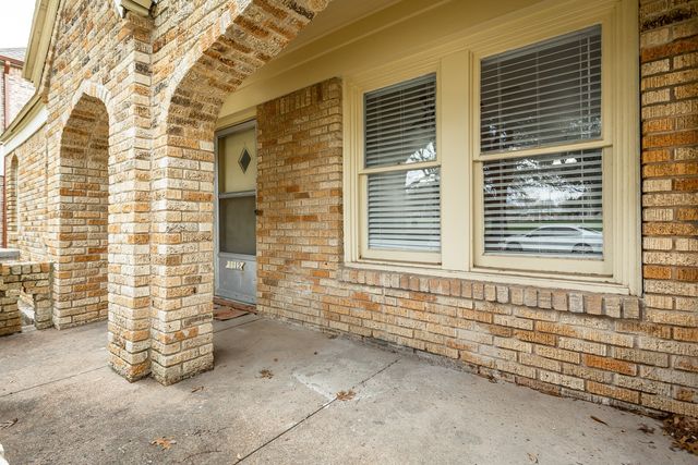 6112 Llano Avenue, Dallas, TX 75214